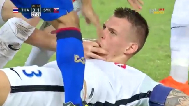 Compañero de Mauricio Isla estuvo al borde de la muerte en pleno amistoso de su selección