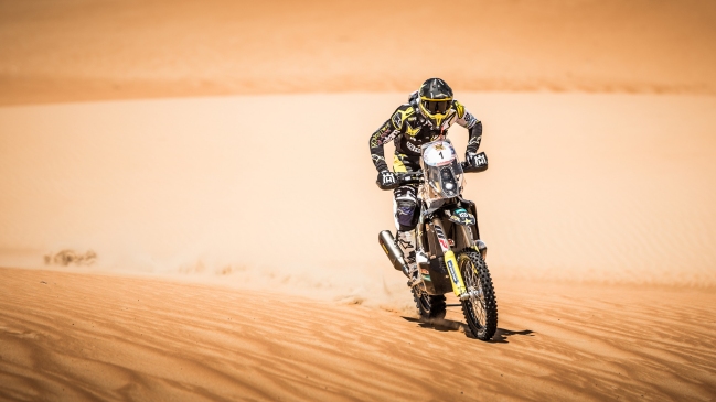 Pablo Quintanilla ganó la segunda etapa y es líder en el Rally de Abu Dhabi