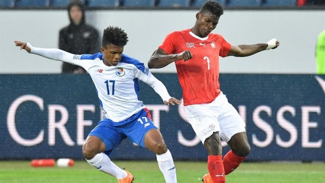 Suiza apabulló a la selección de Panamá con Armando Cooperen cancha