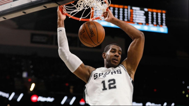 LaMarcus Aldridge brilló en triunfo de San Antonio Spurs sobre Oklahoma City Thunder