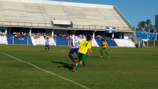 El increíble golazo de larga distancia en el fútbol uruguayo