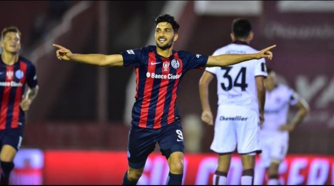 ¡Una joya! El golazo de Nicolás Blandi en triunfo de San Lorenzo contra Lanús