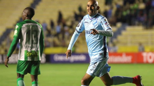 Bolívar venció a Atlético Nacional y complicó las chances de Colo Colo