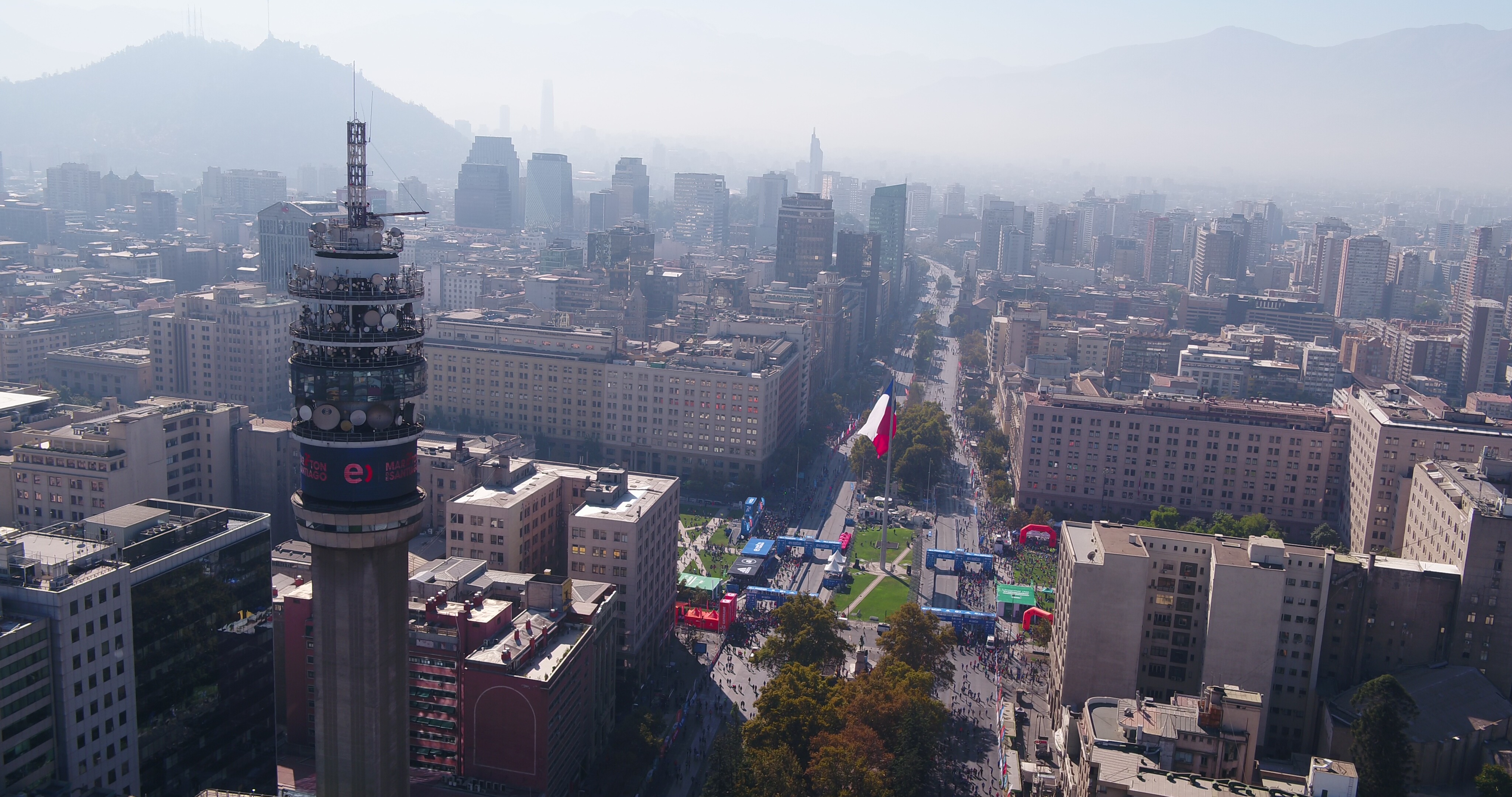 Las sorprendentes imágenes del Entel Maratón de Santiago captadas en drone