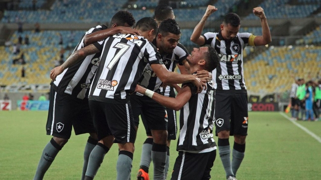 Botafogo viajó con dos bajas a Santiago para enfrentar a Audax Italiano