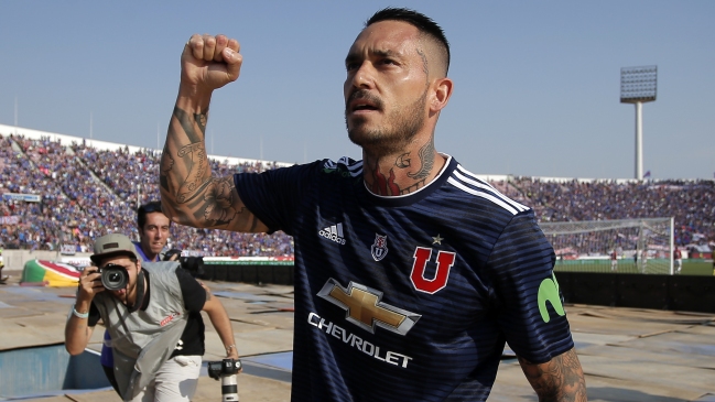 Mauricio Pinilla entrenó con normalidad y se acerca al superclásico