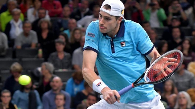 John Isner batió a Henri Laaksonen y avanzó de ronda en Houston