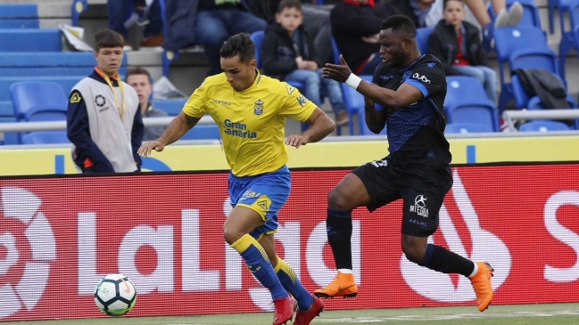 Alavés de Maripán goleó a Las Palmas y lo envió a Segunda División