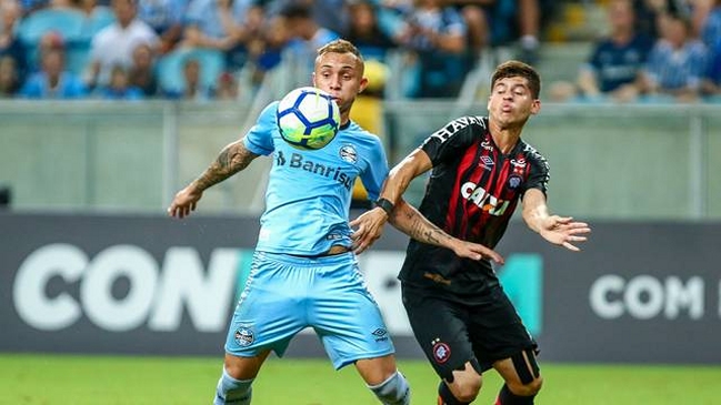 Atlético Paranaense de Esteban Pavez igualó como visita frente a Gremio