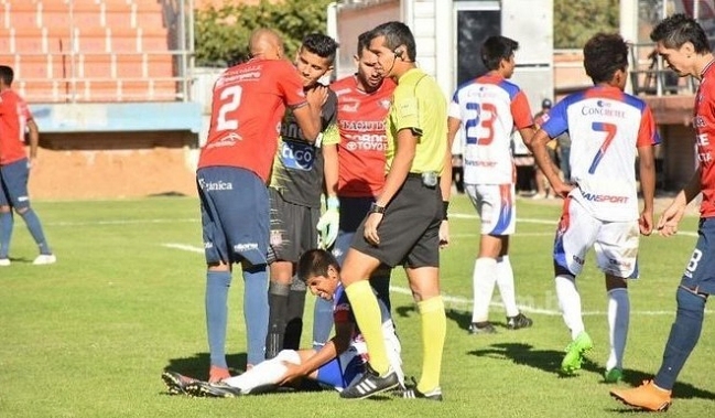 Increíble: Un partido en Bolivia se suspende tras cinco lesionados en equipo que perdía 7-0