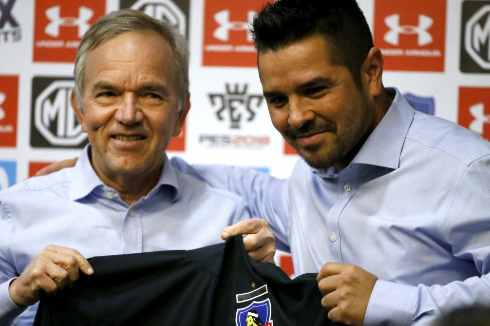 La presentación de Héctor Tapia como entrenador en el Estadio Monumental