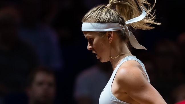 Elina Svitolina se benefició del retiro de su rival y avanzó a cuartos en Stuttgart