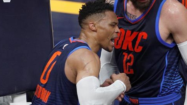 La furiosa reacción de Russell Westbrook tras acoso de fanático en caída de Oklahoma contra Utah Jazz