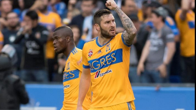 Con Eduardo Vargas en cancha, Tigres empató con Monterrey en el clásico