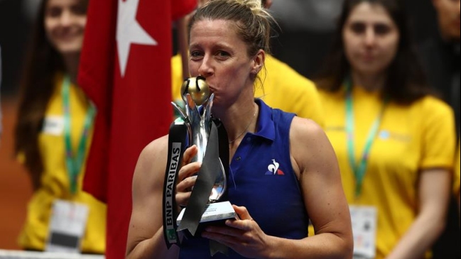 Pauline Parmentier se coronó en el WTA de Estambul