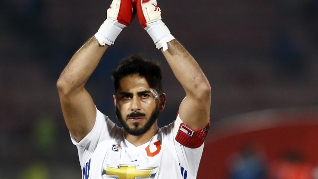 Johnny Herrera es duda para el duelo entre la U y Racing