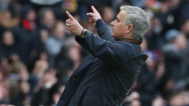 Mourinho reveló que evita alinear a Eric Bailly porque no jugará el Mundial