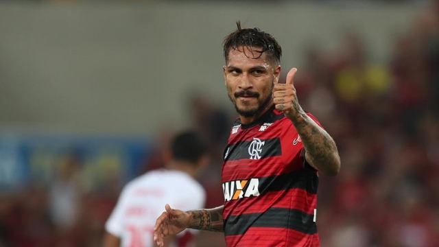 Paolo Guerrero volvió a jugar en Flamengo tras seis meses suspendido por dopaje