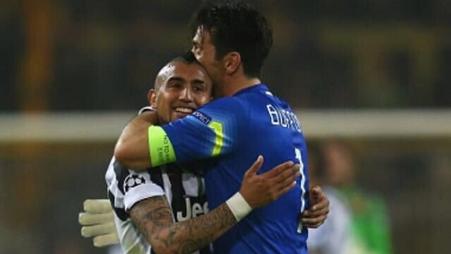 El homenaje de Arturo Vidal a la “leyenda” Gianluigi Buffon