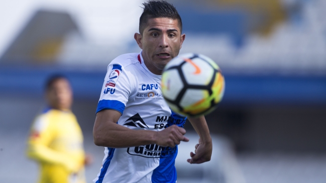 Felipe Flores aprovechó un rebote y puso el empate de Antofagasta ante Everton