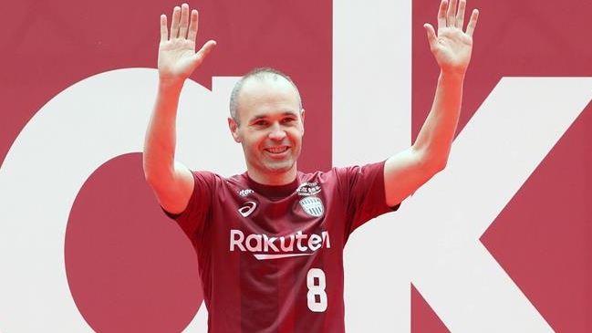 Creador de los “Supercampeones” sorprendió con dibujo de Andrés Iniesta