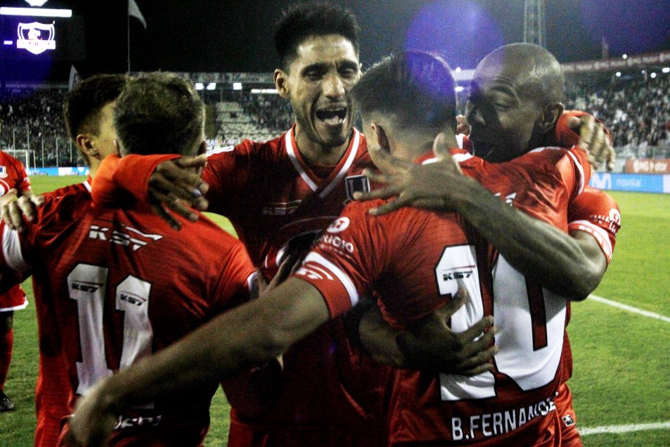 La sólida victoria de Unión La Calera sobre Colo Colo en el Monumental