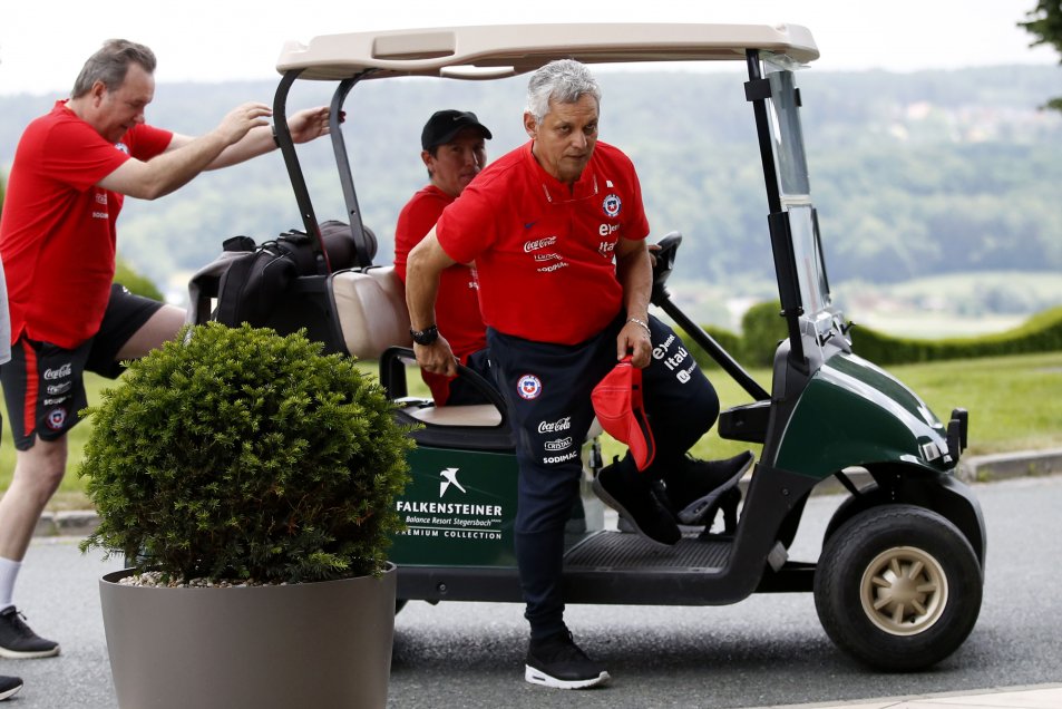 La selección chilena ya prepara su duelo ante Serbia