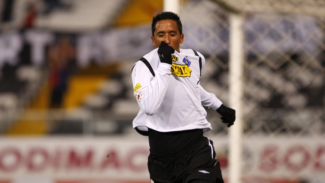 En Argentinos Juniors se abrieron a negociar con Colo Colo por Lucas Barrios