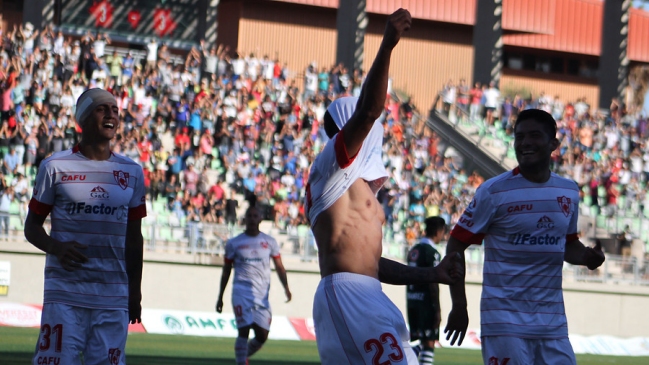 Deportes Copiapó venció sobre la hora a Barnechea en la Primera B