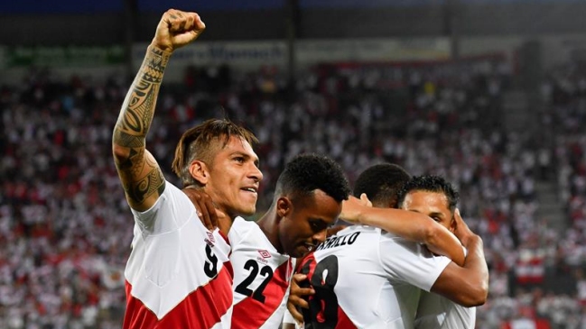Paolo Guerrero lideró la contundente victoria de Perú sobre Arabia Saudita de Juan Antonio Pizzi