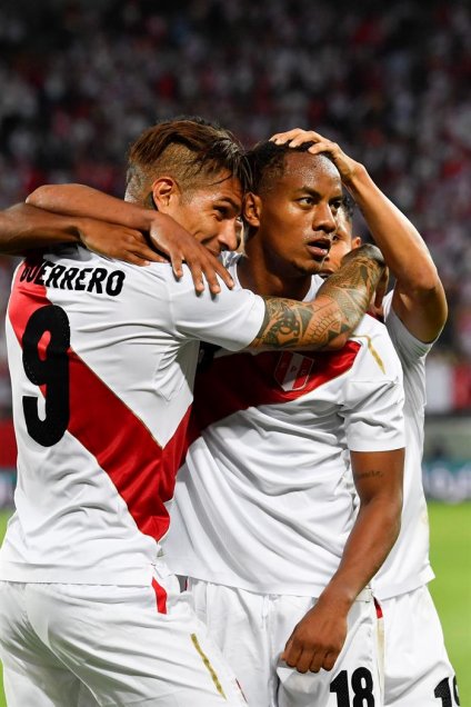Paolo Guerrero regresó a su selección tras 236 días en el triunfo de Perú sobre Arabia Saudita