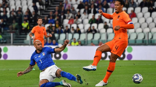 Italia y Holanda firmaron un empate sobre la hora en Turín