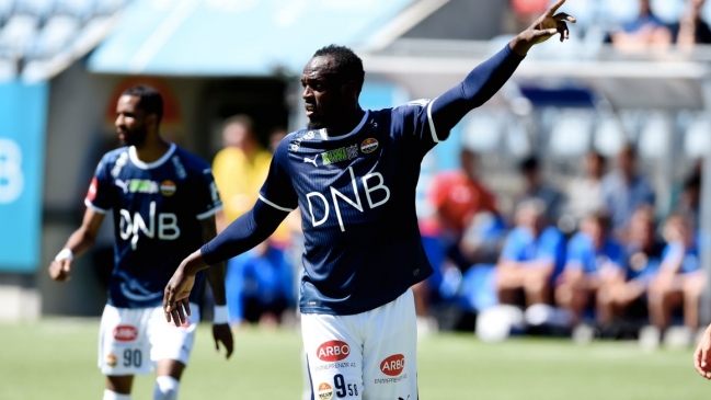 Usain Bolt tuvo debut perdedor en el fútbol noruego