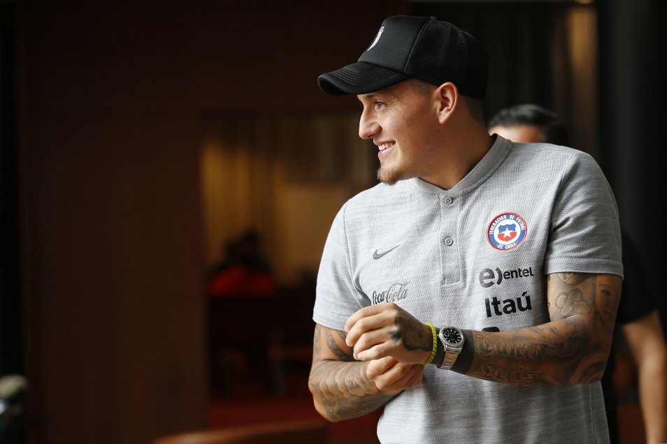 La caminata de los seleccionados por las calles de Graz y la conferencia de Nicolás Castillo