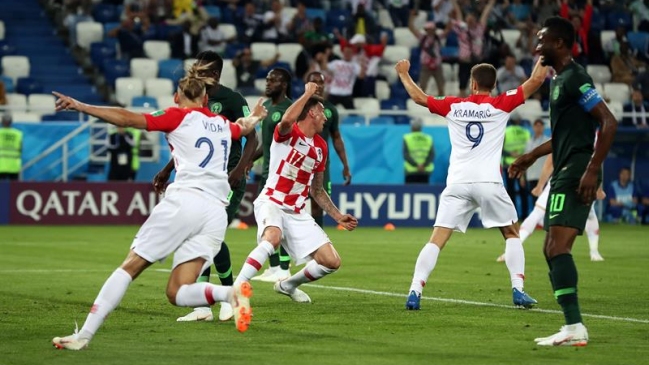 Oghenekaro Etebo marcó un autogol para la apertura de la cuenta de Croacia sobre Nigeria