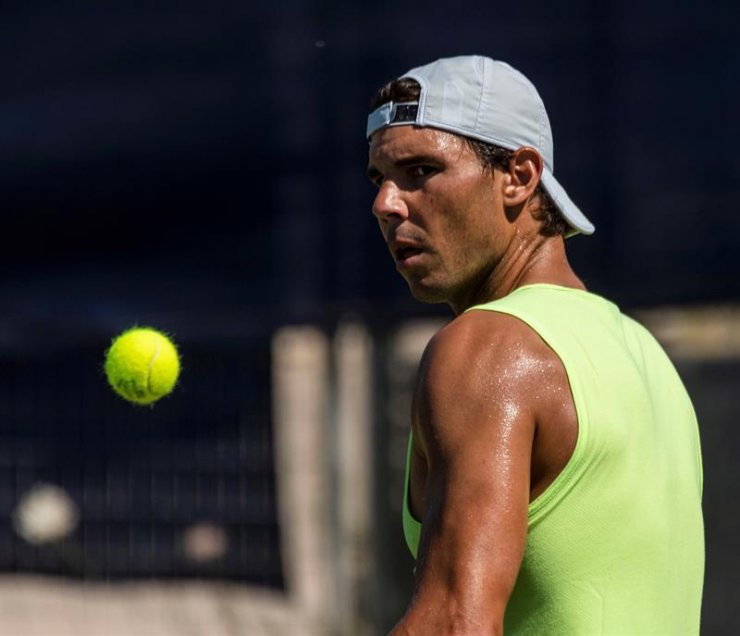Nadal incrementó su carga de trabajo en el pasto de Mallorca