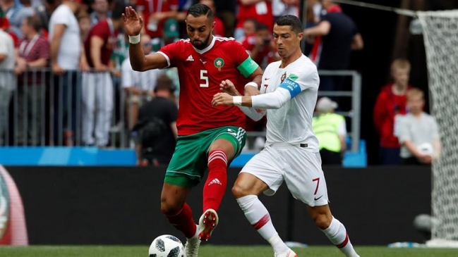 Hinchas de España calientan la previa al duelo con Irán