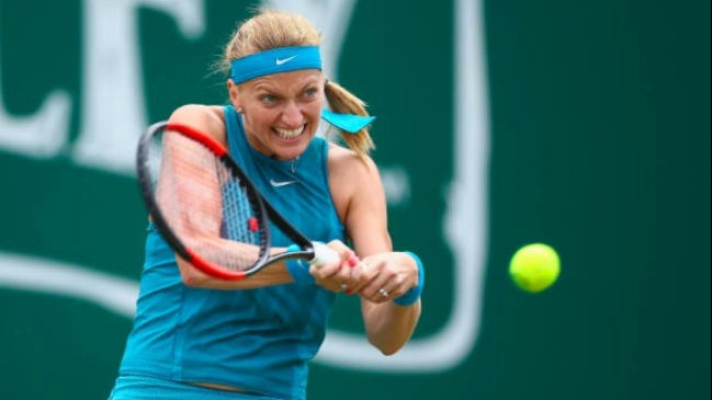 Petra Kvitova barrió con Mihaela Buzanerscu e irá por su segundo título consecutivo en Birmingham