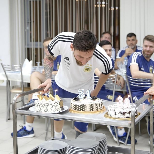 Messi festejó su cumpleaños en la concentración de la selección argentina en Rusia