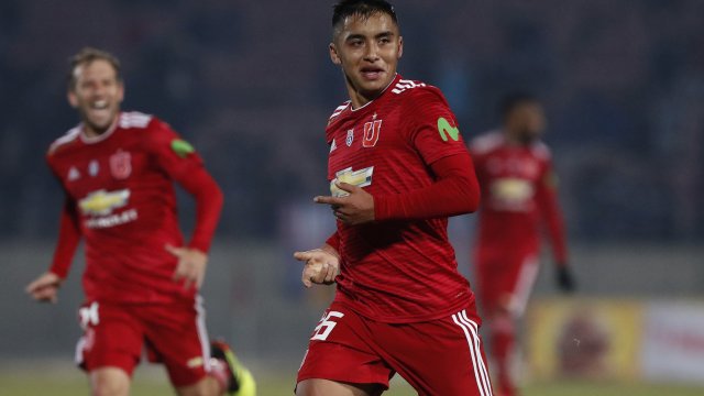 Nicolás Guerra permitió el triunfo de la U ante Colchagua con una magistral definición de media vuelta