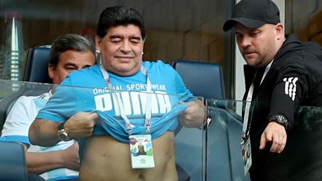 Diego Maradona se descompensó luego de vivir intensamente el triunfo de Argentina ante Nigeria