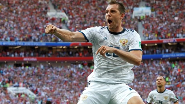 Dzyuba fue certero desde el punto penal y permitió el empate de Rusia ante España