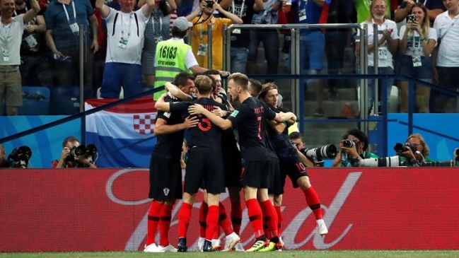 Mario Mandzukic igualó el marcador para Croacia ante Dinamarca a los tres minutos de juego