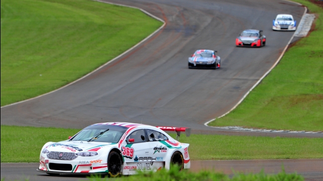 Chileno Benjamín Hites tiene doble desafío este fin de semana en Argentina