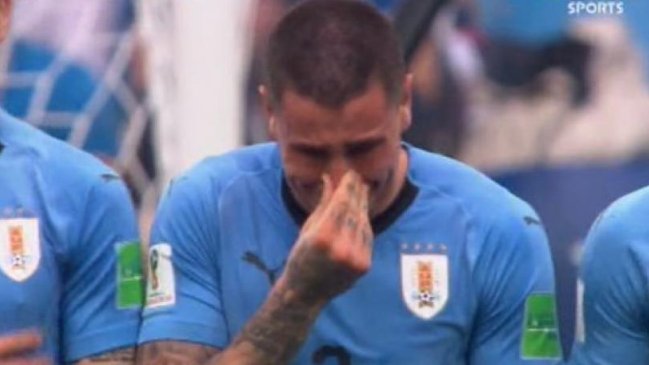 Giménez rompió en llanto durante el duelo que perdió Uruguay ante Francia
