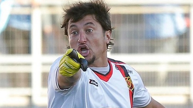 Nicolás Peric y su primer entrenamiento en Rangers: Me molesta que no haya ropa para entrenar