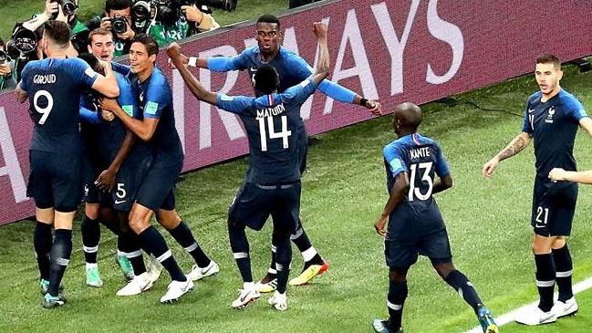 Francia se impuso a Bélgica en un intenso partido y jugará por el título del Mundial de Rusia