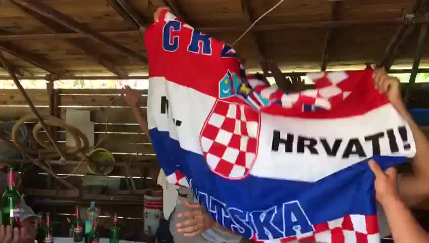 Patricio de la Barra vivió en Croacia los festejos por la victoria ante Inglaterra