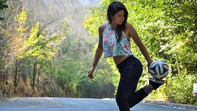 Catalina Vega buscará revalidar su título latinoamericano de fútbol Freestyle en Bolivia