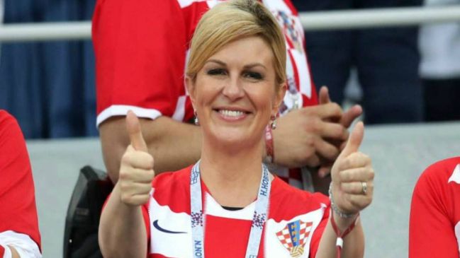 Presidenta de Croacia alentó a hinchas residentes en Antofagasta